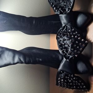 Oversized Studded Bow Black Boot